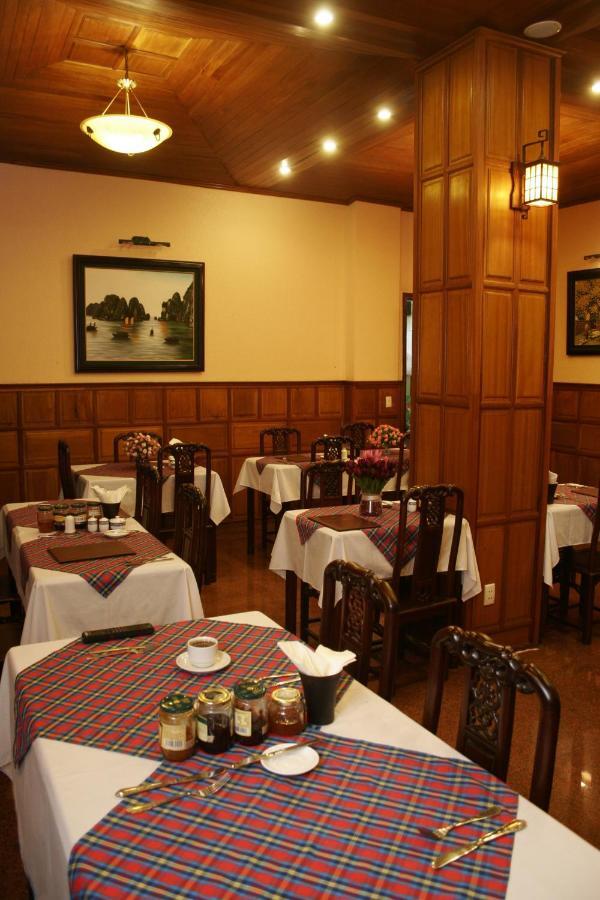 Lucky 2 Hotel & Travel Hanoi Restaurant billede